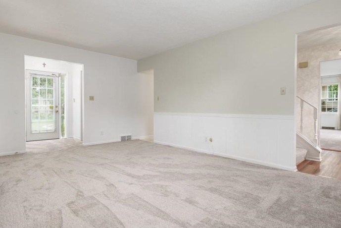 5792 HADDON, ROCKFORD, Illinois 61114, 4 Bedrooms Bedrooms, ,2 BathroomsBathrooms,House,For Sale,HADDON,202603927