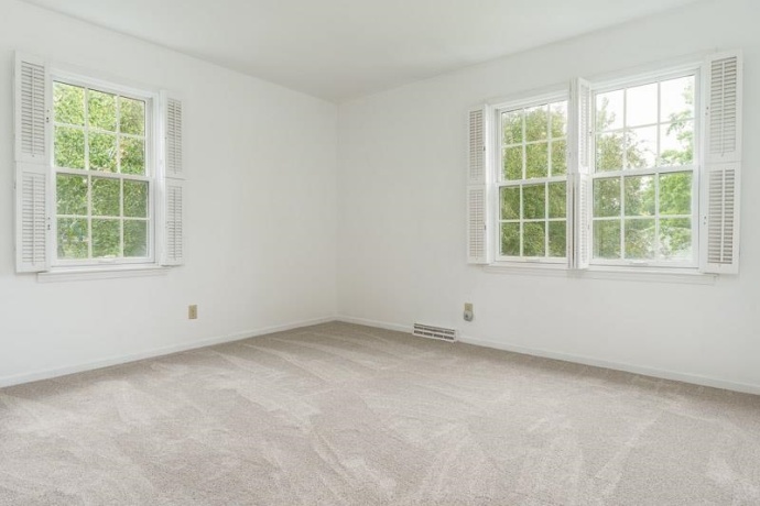5792 HADDON, ROCKFORD, Illinois 61114, 4 Bedrooms Bedrooms, ,2 BathroomsBathrooms,House,For Sale,HADDON,202603927