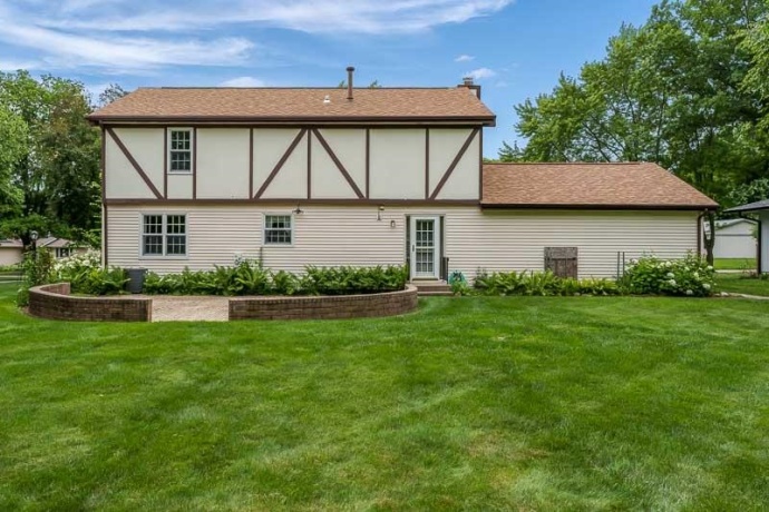 5792 HADDON, ROCKFORD, Illinois 61114, 4 Bedrooms Bedrooms, ,2 BathroomsBathrooms,House,For Sale,HADDON,202603927