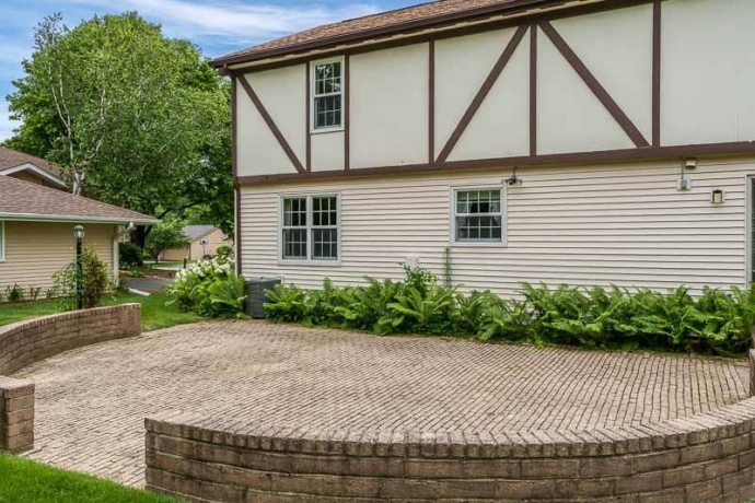 5792 HADDON, ROCKFORD, Illinois 61114, 4 Bedrooms Bedrooms, ,2 BathroomsBathrooms,House,For Sale,HADDON,202603927