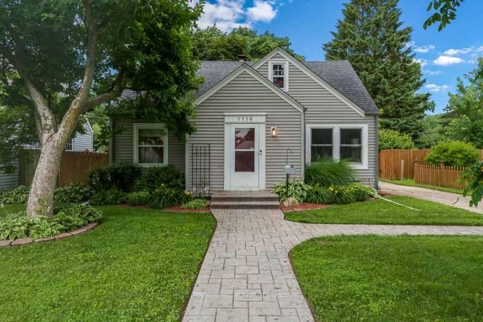 1116 LUTHER, ROCKFORD, Illinois 61107, 3 Bedrooms Bedrooms, ,1 BathroomBathrooms,House,For Sale,LUTHER,202603931