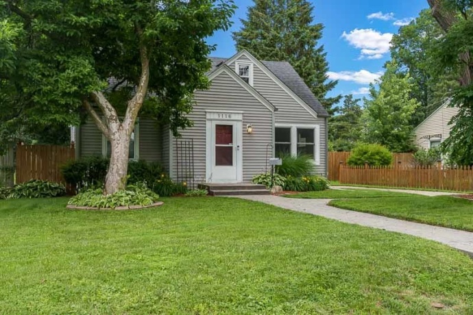 1116 LUTHER, ROCKFORD, Illinois 61107, 3 Bedrooms Bedrooms, ,1 BathroomBathrooms,House,For Sale,LUTHER,202603931