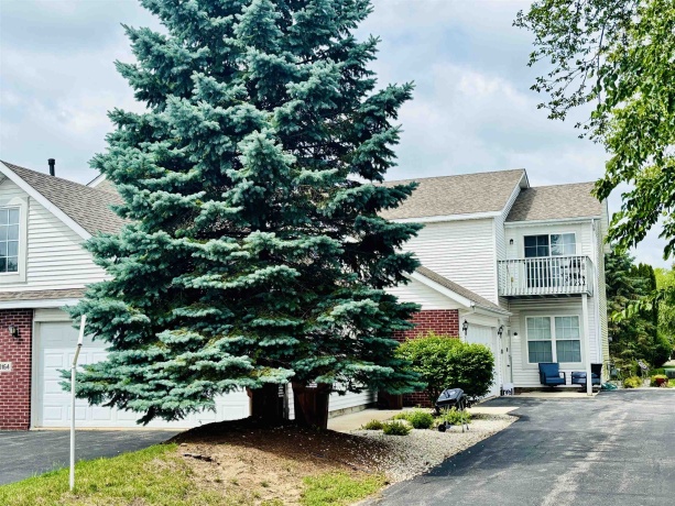 10164 Monarch, ROSCOE, Illinois 61073, 2 Bedrooms Bedrooms, ,2 BathroomsBathrooms,Condominium,For Sale,Monarch,202603937
