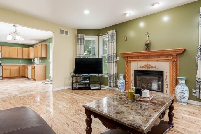 6481 Palo Verde, ROCKFORD, Illinois 61114, 3 Bedrooms Bedrooms, ,2 BathroomsBathrooms,House,For Sale,Palo Verde,202603935