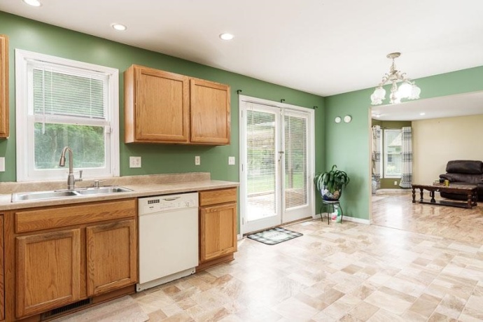 6481 Palo Verde, ROCKFORD, Illinois 61114, 3 Bedrooms Bedrooms, ,2 BathroomsBathrooms,House,For Sale,Palo Verde,202603935
