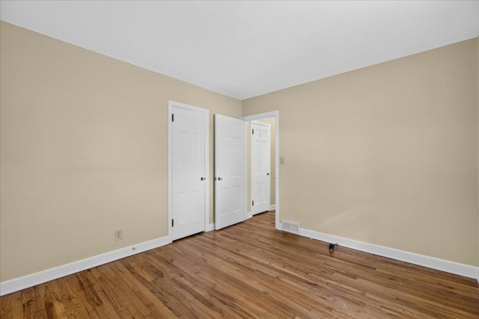 911 21st, ROCKFORD, Illinois 61108, 3 Bedrooms Bedrooms, ,1 BathroomBathrooms,House,For Sale,21st,202603938