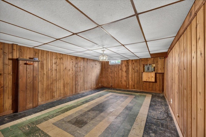 911 21st, ROCKFORD, Illinois 61108, 3 Bedrooms Bedrooms, ,1 BathroomBathrooms,House,For Sale,21st,202603938