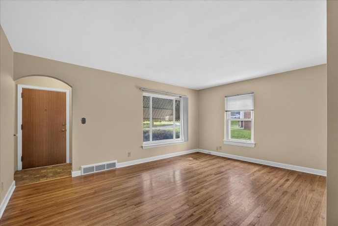 911 21st, ROCKFORD, Illinois 61108, 3 Bedrooms Bedrooms, ,1 BathroomBathrooms,House,For Sale,21st,202603938