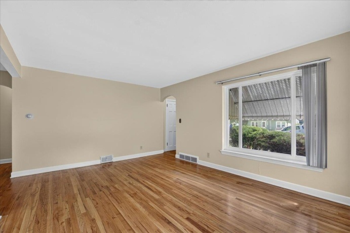911 21st, ROCKFORD, Illinois 61108, 3 Bedrooms Bedrooms, ,1 BathroomBathrooms,House,For Sale,21st,202603938