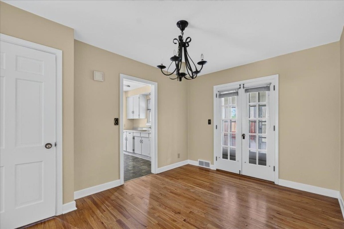 911 21st, ROCKFORD, Illinois 61108, 3 Bedrooms Bedrooms, ,1 BathroomBathrooms,House,For Sale,21st,202603938