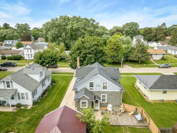 1247 Logan, FREEPORT, Illinois 61032, 4 Bedrooms Bedrooms, ,2 BathroomsBathrooms,House,For Sale,Logan,202603939