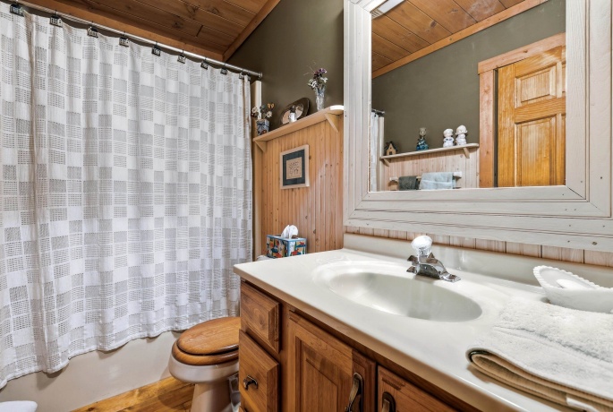 8790 Gamble Hill, HANOVER, Illinois 61041, 4 Bedrooms Bedrooms, ,3 BathroomsBathrooms,House,For Sale,Gamble Hill,202603942