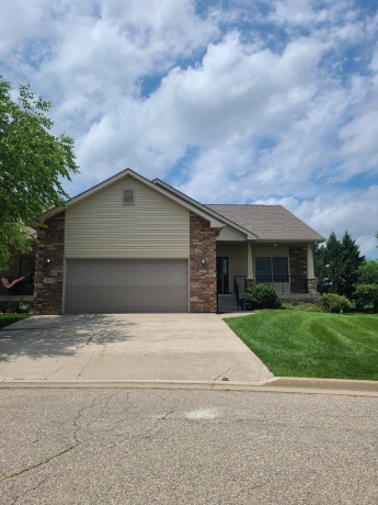 15528 white oak, SOUTH BELOIT, Illinois 61080, 2 Bedrooms Bedrooms, ,3 BathroomsBathrooms,House,For Sale,white oak,202603943