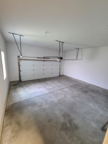 15528 white oak, SOUTH BELOIT, Illinois 61080, 2 Bedrooms Bedrooms, ,3 BathroomsBathrooms,House,For Sale,white oak,202603943
