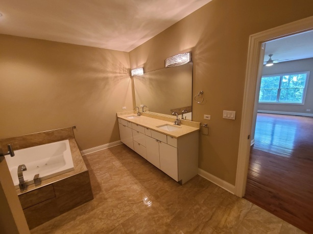 15528 white oak, SOUTH BELOIT, Illinois 61080, 2 Bedrooms Bedrooms, ,3 BathroomsBathrooms,House,For Sale,white oak,202603943