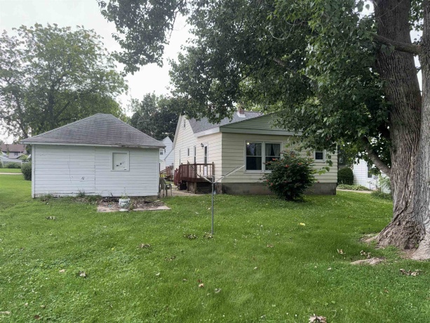 206 Main, MOUNT MORRIS, Illinois 61054, 3 Bedrooms Bedrooms, ,1 BathroomBathrooms,House,For Sale,Main,202603944