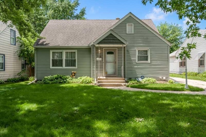1016 Luther, ROCKFORD, Illinois 61107, 3 Bedrooms Bedrooms, ,1 BathroomBathrooms,House,For Sale,Luther,202603945