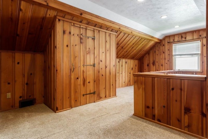 1016 Luther, ROCKFORD, Illinois 61107, 3 Bedrooms Bedrooms, ,1 BathroomBathrooms,House,For Sale,Luther,202603945