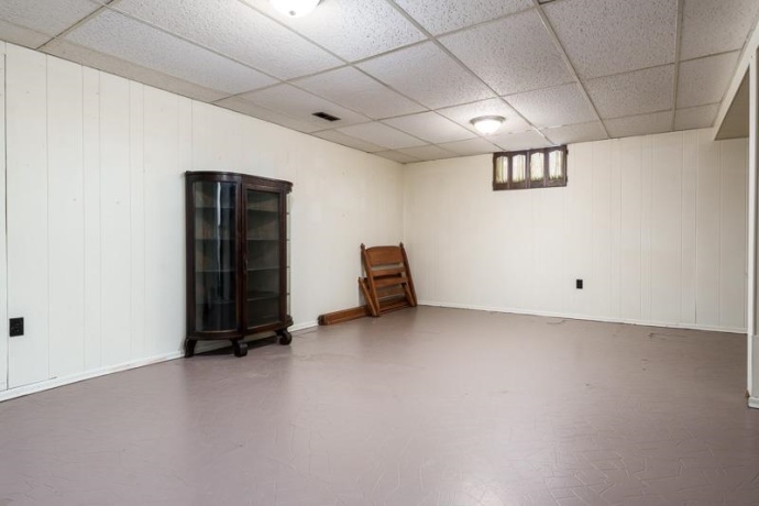 1016 Luther, ROCKFORD, Illinois 61107, 3 Bedrooms Bedrooms, ,1 BathroomBathrooms,House,For Sale,Luther,202603945