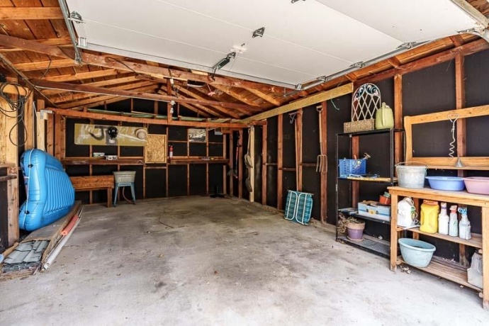 1016 Luther, ROCKFORD, Illinois 61107, 3 Bedrooms Bedrooms, ,1 BathroomBathrooms,House,For Sale,Luther,202603945