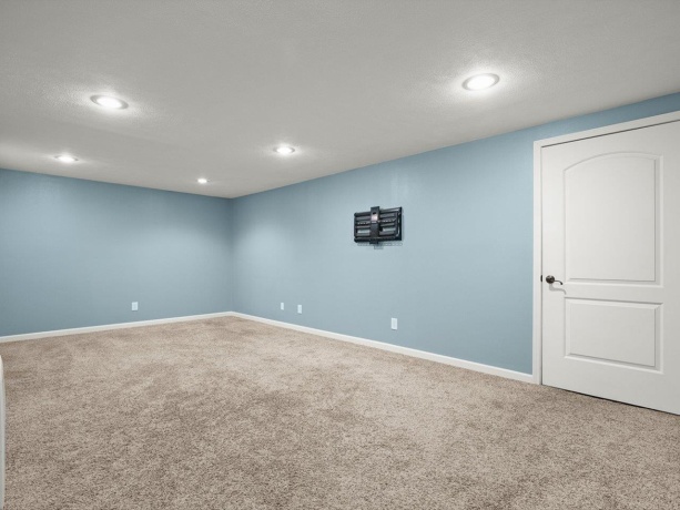 2949 Langstone, ROCKFORD, Illinois 61109, 3 Bedrooms Bedrooms, ,1 BathroomBathrooms,House,For Sale,Langstone,202603947