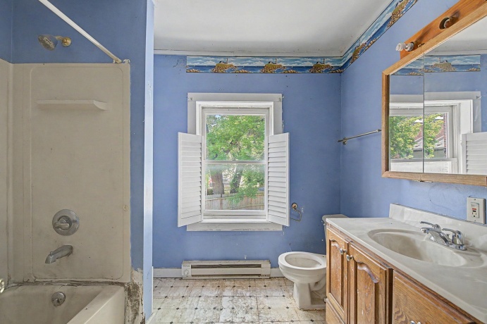 310 Franklin, GALENA, Illinois 61036, ,3 - 4 Units,For Sale,Franklin,202603948