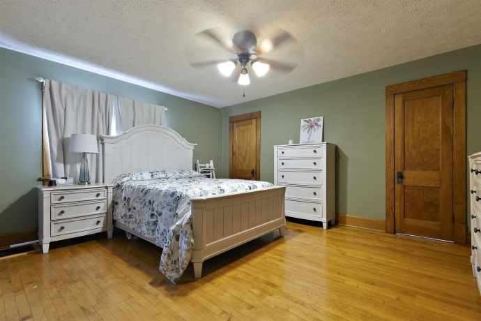 1814 Latham, ROCKFORD, Illinois 61103, 4 Bedrooms Bedrooms, ,2 BathroomsBathrooms,House,For Sale,Latham,202603950