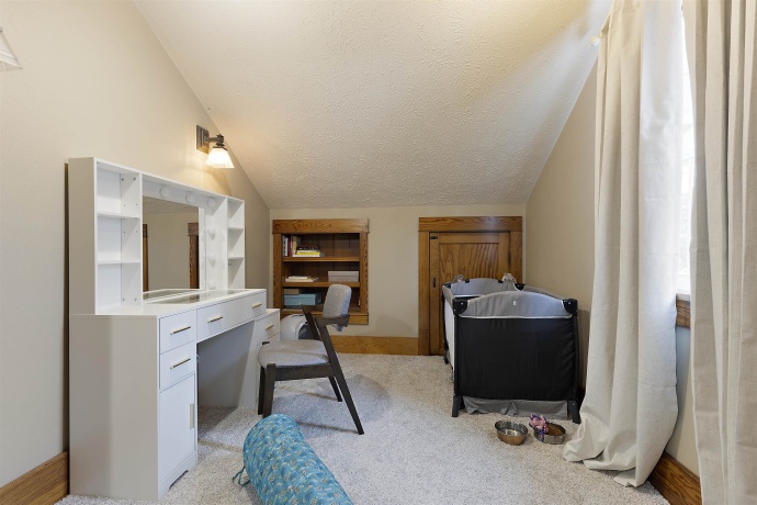 1814 Latham, ROCKFORD, Illinois 61103, 4 Bedrooms Bedrooms, ,2 BathroomsBathrooms,House,For Sale,Latham,202603950