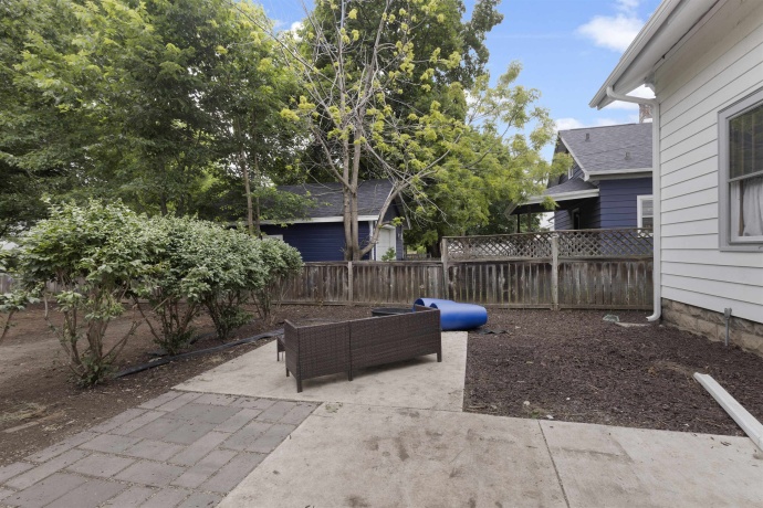 1814 Latham, ROCKFORD, Illinois 61103, 4 Bedrooms Bedrooms, ,2 BathroomsBathrooms,House,For Sale,Latham,202603950