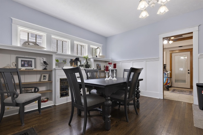 1814 Latham, ROCKFORD, Illinois 61103, 4 Bedrooms Bedrooms, ,2 BathroomsBathrooms,House,For Sale,Latham,202603950