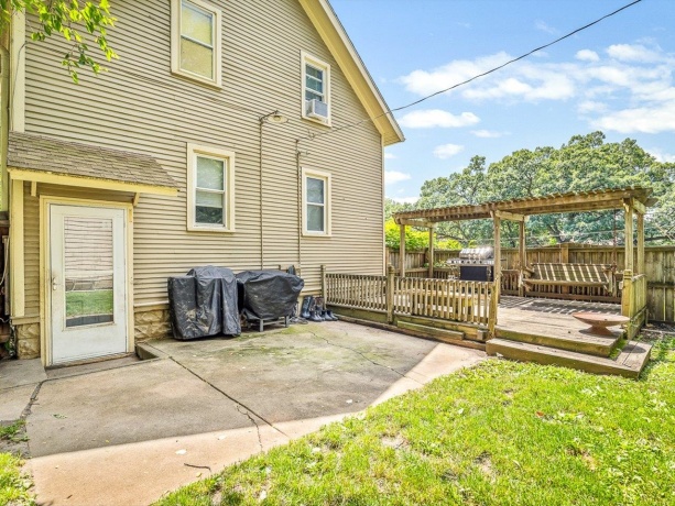 1644 Oakes, ROCKFORD, Illinois 61107, 3 Bedrooms Bedrooms, ,1 BathroomBathrooms,House,For Sale,Oakes,202603951