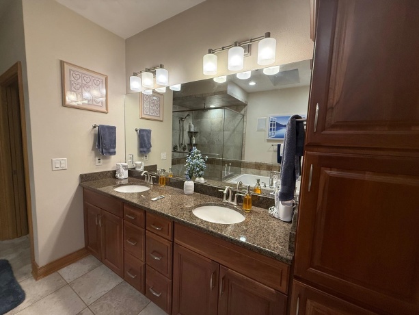 7310 Lone Cedar Trail, SOUTH BELOIT, Illinois 61080, 4 Bedrooms Bedrooms, ,3 BathroomsBathrooms,House,For Sale,Lone Cedar Trail,202603484