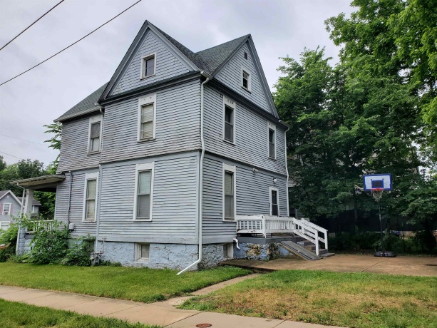 946 North, ROCKFORD, Illinois 61103, 3 Bedrooms Bedrooms, ,2 BathroomsBathrooms,House,For Sale,North,202603414