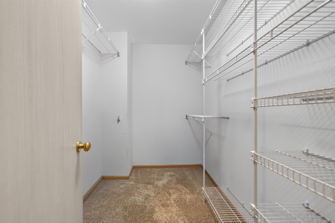6207 CARRIAGE GREEN, ROCKFORD, Illinois 61108, 2 Bedrooms Bedrooms, ,2 BathroomsBathrooms,Condominium,For Sale,CARRIAGE GREEN,202603956