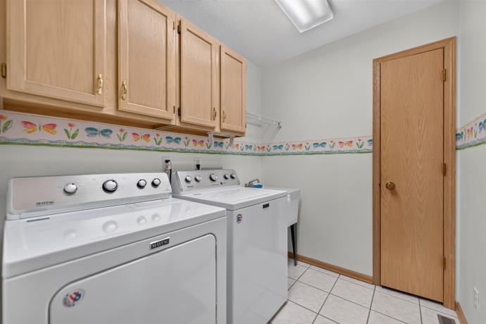 6207 CARRIAGE GREEN, ROCKFORD, Illinois 61108, 2 Bedrooms Bedrooms, ,2 BathroomsBathrooms,Condominium,For Sale,CARRIAGE GREEN,202603956