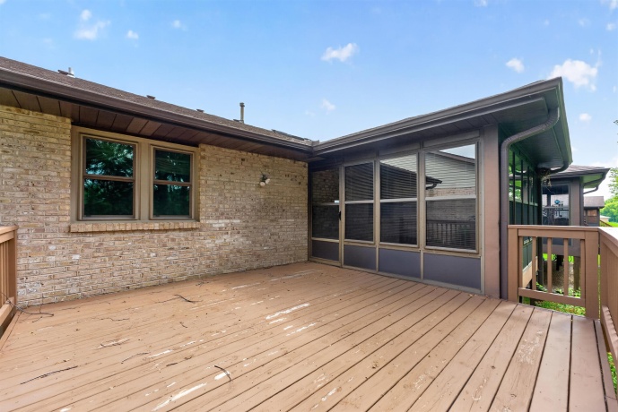 6207 CARRIAGE GREEN, ROCKFORD, Illinois 61108, 2 Bedrooms Bedrooms, ,2 BathroomsBathrooms,Condominium,For Sale,CARRIAGE GREEN,202603956