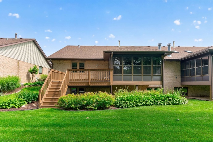6207 CARRIAGE GREEN, ROCKFORD, Illinois 61108, 2 Bedrooms Bedrooms, ,2 BathroomsBathrooms,Condominium,For Sale,CARRIAGE GREEN,202603956