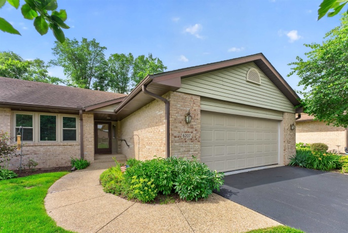 6207 CARRIAGE GREEN, ROCKFORD, Illinois 61108, 2 Bedrooms Bedrooms, ,2 BathroomsBathrooms,Condominium,For Sale,CARRIAGE GREEN,202603956