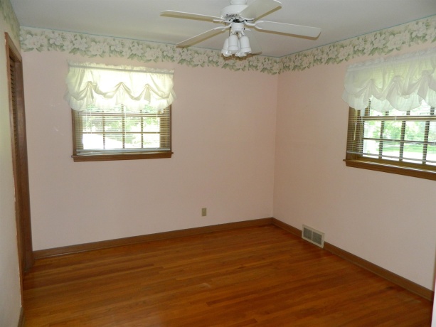 628 BLENHEIM, ROCKFORD, Illinois 61108, 4 Bedrooms Bedrooms, ,1 BathroomBathrooms,House,For Sale,BLENHEIM,202603954