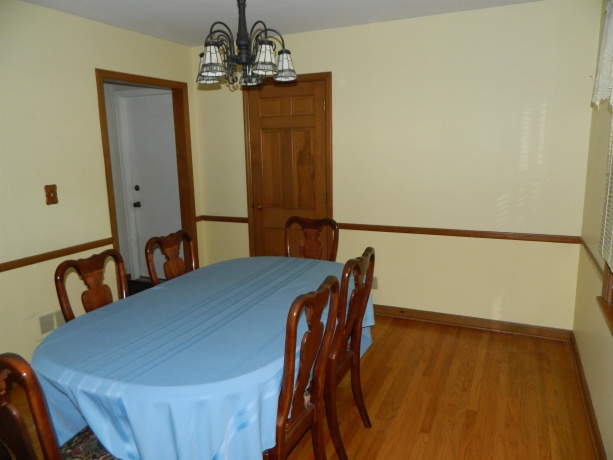 628 BLENHEIM, ROCKFORD, Illinois 61108, 4 Bedrooms Bedrooms, ,1 BathroomBathrooms,House,For Sale,BLENHEIM,202603954