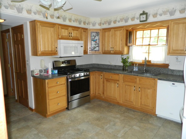 628 BLENHEIM, ROCKFORD, Illinois 61108, 4 Bedrooms Bedrooms, ,1 BathroomBathrooms,House,For Sale,BLENHEIM,202603954