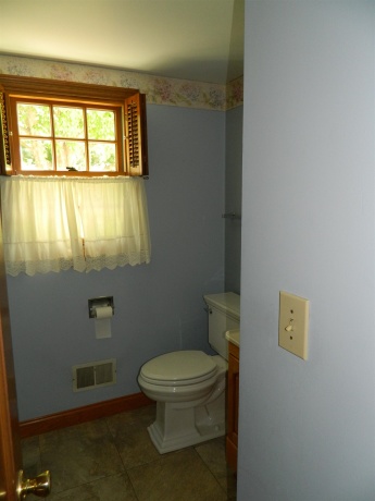 628 BLENHEIM, ROCKFORD, Illinois 61108, 4 Bedrooms Bedrooms, ,1 BathroomBathrooms,House,For Sale,BLENHEIM,202603954