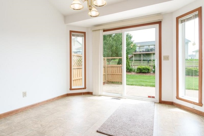 3047 VAUGHNDALE, MACHESNEY PARK, Illinois 61115, 3 Bedrooms Bedrooms, ,2 BathroomsBathrooms,House,For Sale,VAUGHNDALE,202603955