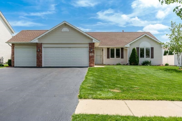 3047 VAUGHNDALE, MACHESNEY PARK, Illinois 61115, 3 Bedrooms Bedrooms, ,2 BathroomsBathrooms,House,For Sale,VAUGHNDALE,202603955