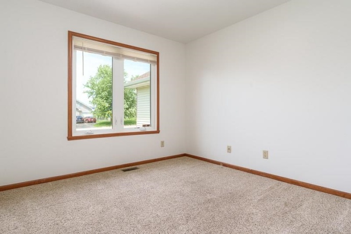 3047 VAUGHNDALE, MACHESNEY PARK, Illinois 61115, 3 Bedrooms Bedrooms, ,2 BathroomsBathrooms,House,For Sale,VAUGHNDALE,202603955