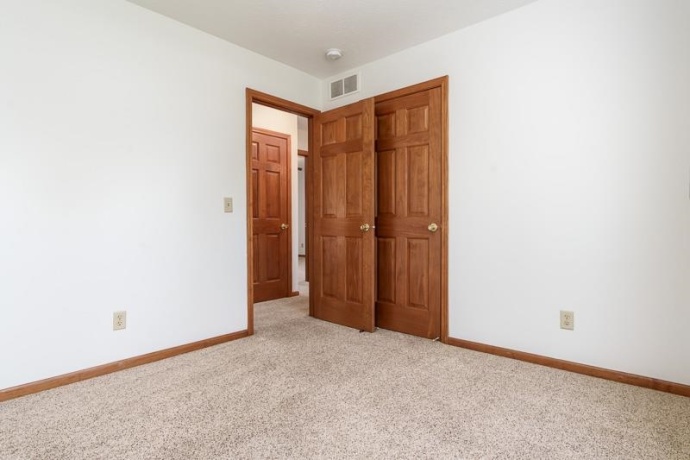 3047 VAUGHNDALE, MACHESNEY PARK, Illinois 61115, 3 Bedrooms Bedrooms, ,2 BathroomsBathrooms,House,For Sale,VAUGHNDALE,202603955