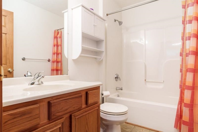3047 VAUGHNDALE, MACHESNEY PARK, Illinois 61115, 3 Bedrooms Bedrooms, ,2 BathroomsBathrooms,House,For Sale,VAUGHNDALE,202603955