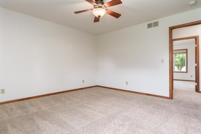 3047 VAUGHNDALE, MACHESNEY PARK, Illinois 61115, 3 Bedrooms Bedrooms, ,2 BathroomsBathrooms,House,For Sale,VAUGHNDALE,202603955