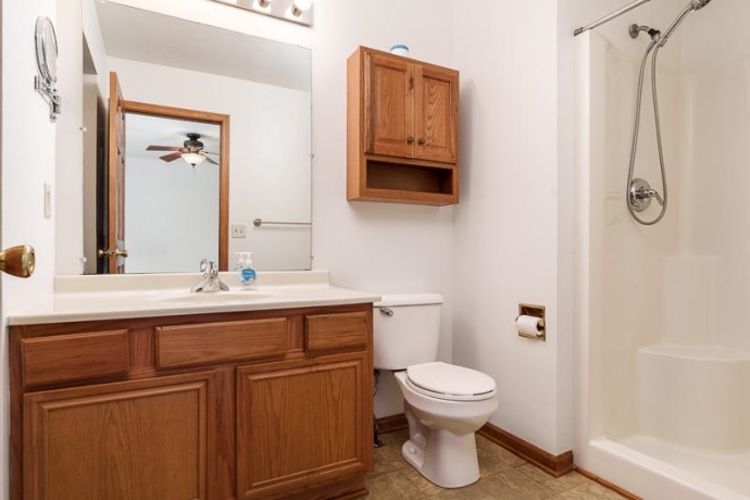3047 VAUGHNDALE, MACHESNEY PARK, Illinois 61115, 3 Bedrooms Bedrooms, ,2 BathroomsBathrooms,House,For Sale,VAUGHNDALE,202603955
