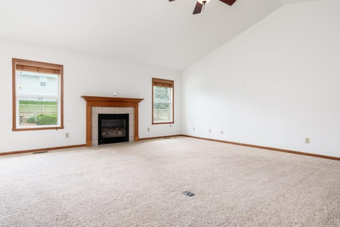 3047 VAUGHNDALE, MACHESNEY PARK, Illinois 61115, 3 Bedrooms Bedrooms, ,2 BathroomsBathrooms,House,For Sale,VAUGHNDALE,202603955